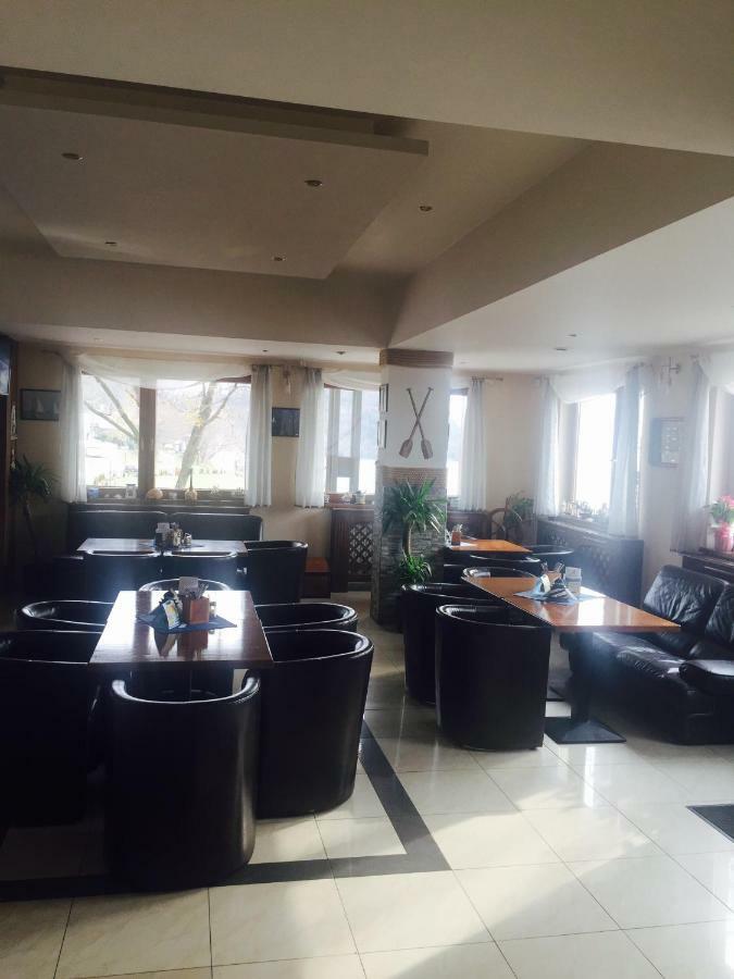 Penzion Anima Hotel คาลูชา ภายนอก รูปภาพ